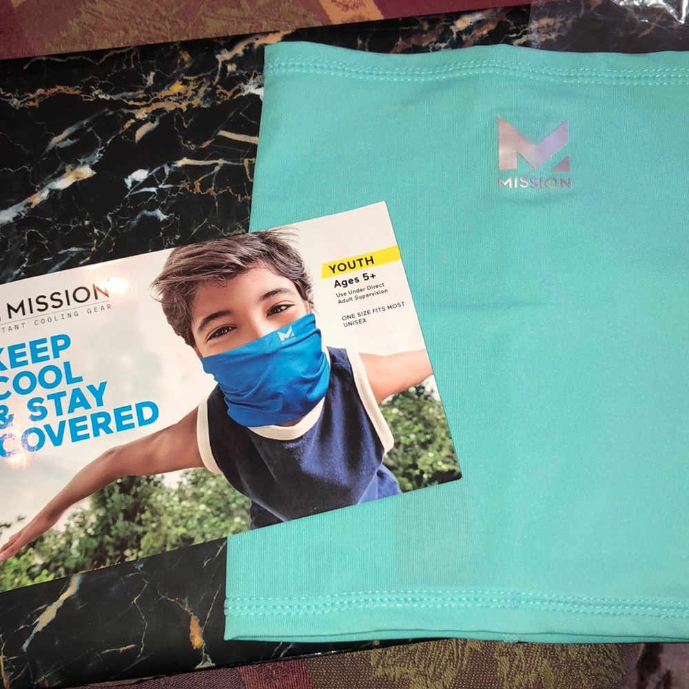 Mission Instant Cooling Gear Neck Gaiter Aqua Sky